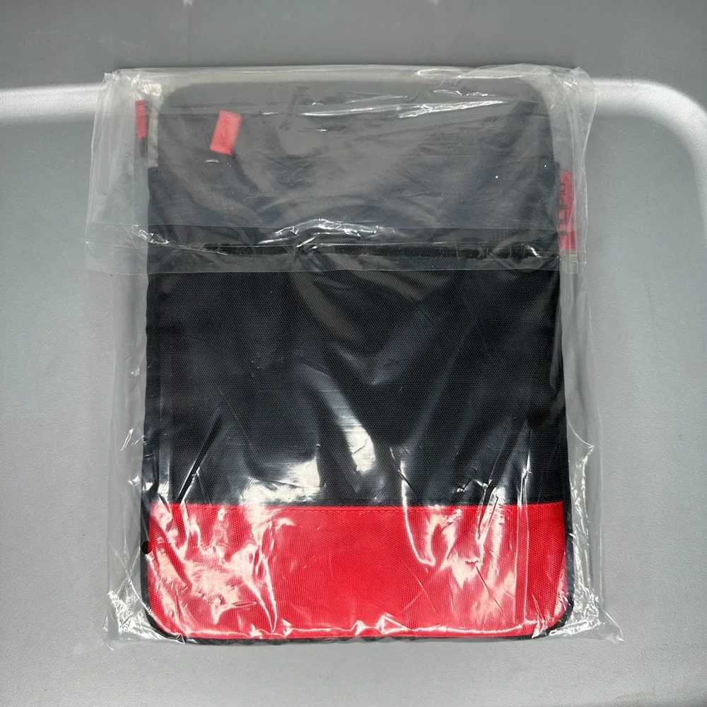 Incipio Padded Tablet Case BRAND NEW (12”x8.75”)